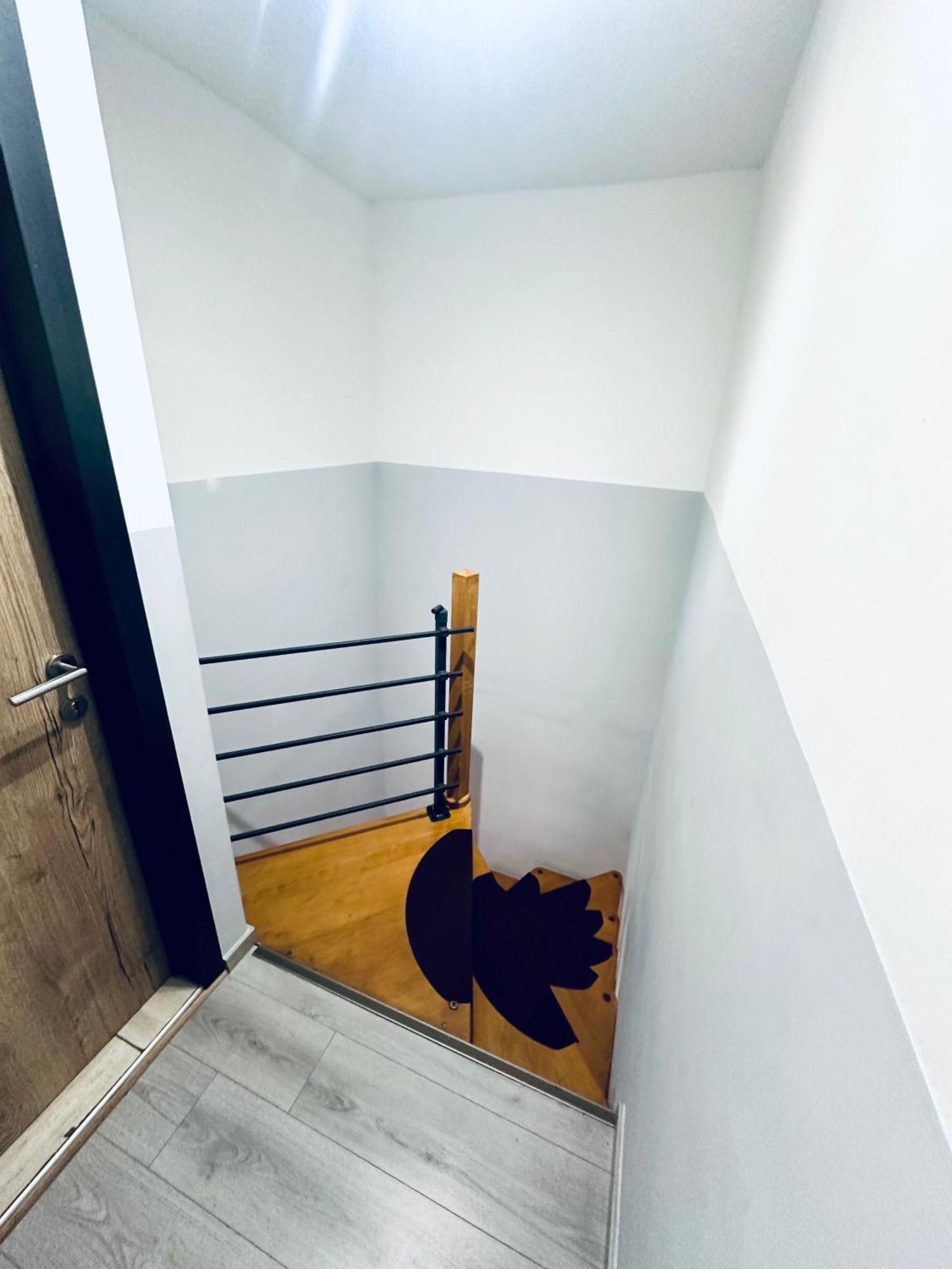 Chambre Et Sdd Privees Dans Une Maison Partagee Avec Des Residents Mons Exteriör bild
